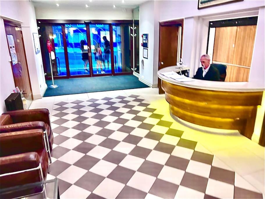 King-Sized Studio, 6Th Floor + Lift, Regent'S Park London Luaran gambar